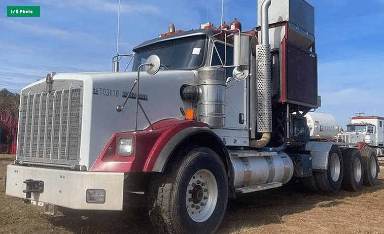 2012 Kenworth T800 Heavy-Duty Tractor